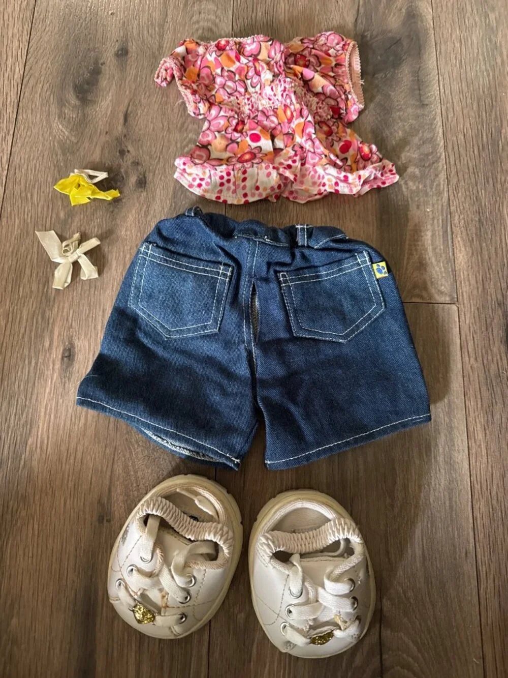 Build-A-Bear Workshop Doll Outfit Set With Pink Floral Top Denim Shorts & White